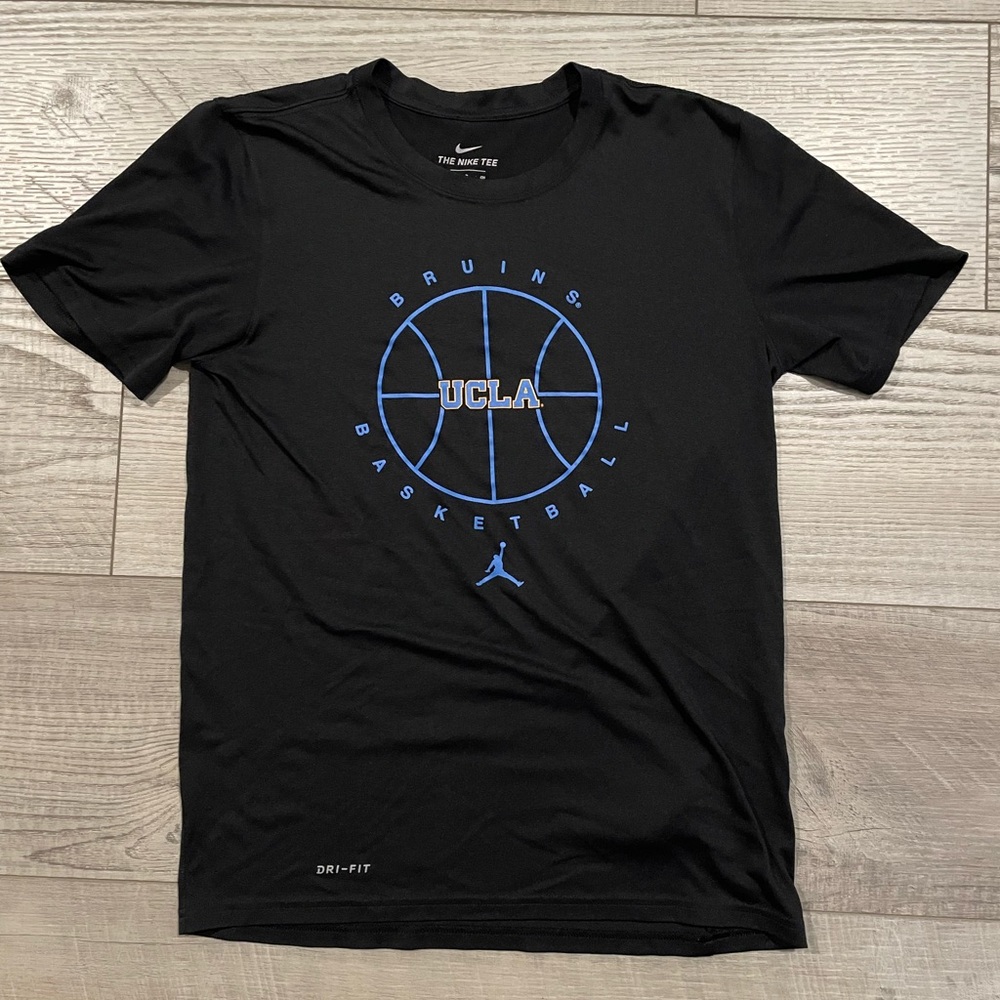 Nike Men's Black and Blue Bruins Basketball Tee DRI FIT